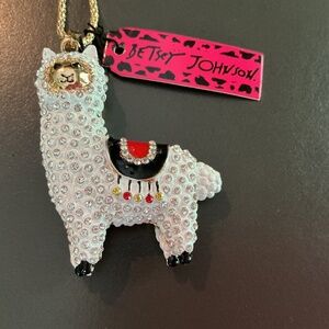 NWT signed BETSEY JOHNSON rhinestone LAMA NECKLACE.